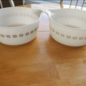 Vintage Pyrex Cassarole Dishes